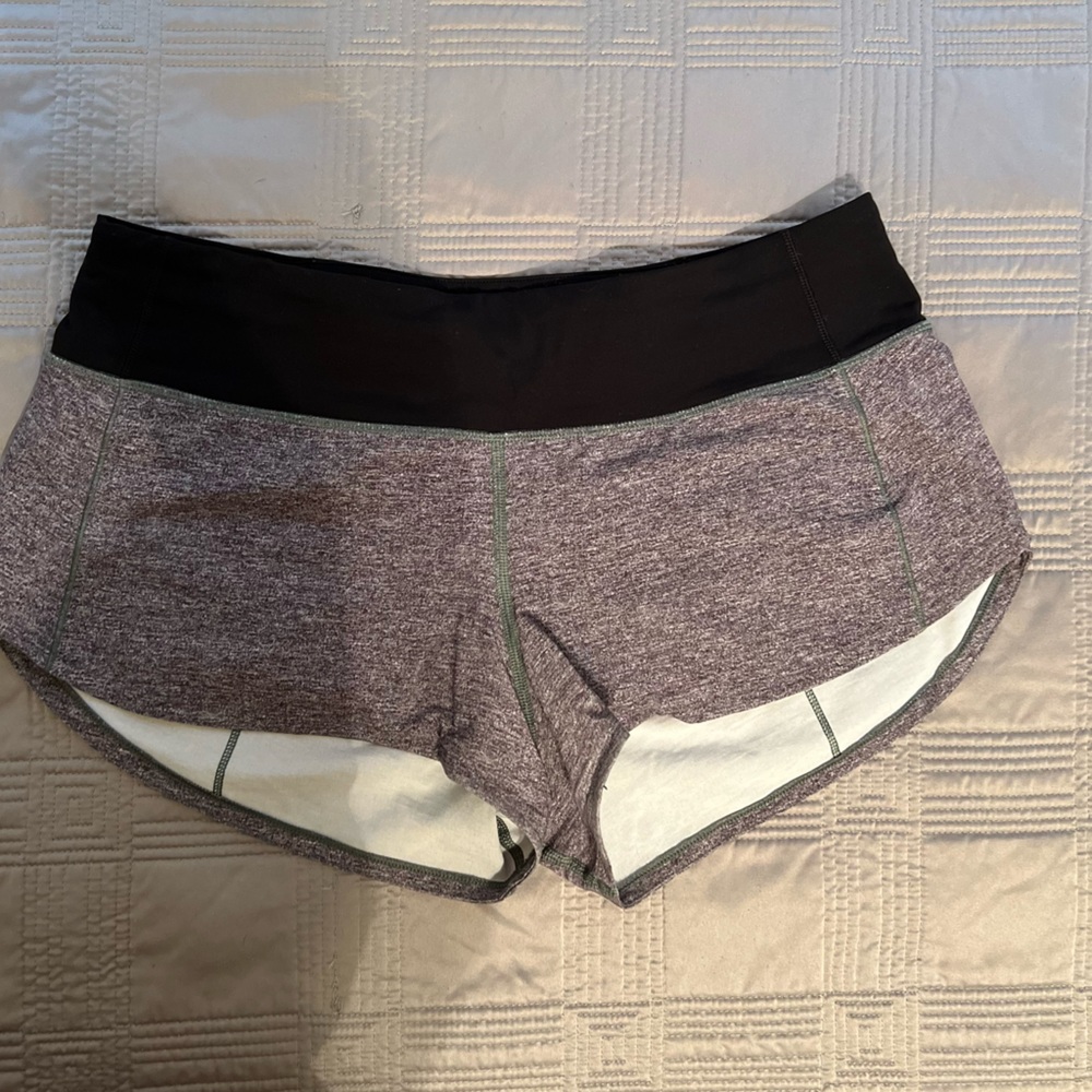 Lululemon shorts - black and gray size 6